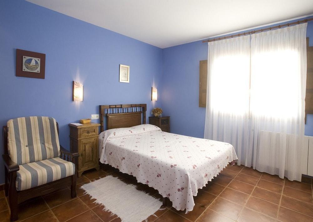 Hotel Rural Suquin Навия Экстерьер фото